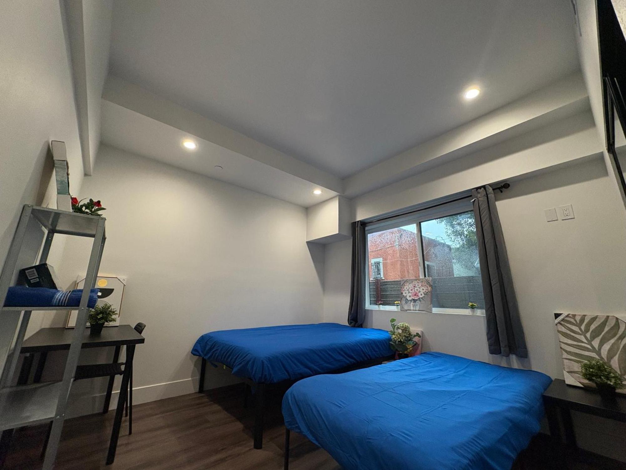 The Blue - Private Hostel Los Angeles